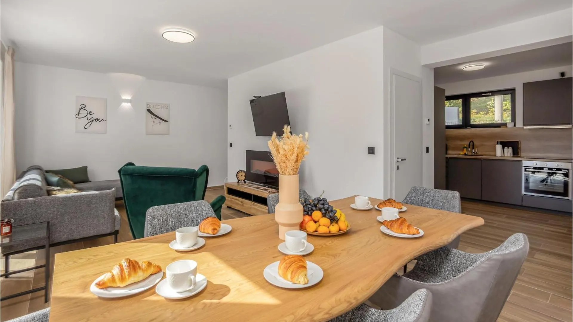 2 Bedroom Nice Home In Stari Laz Holiday home